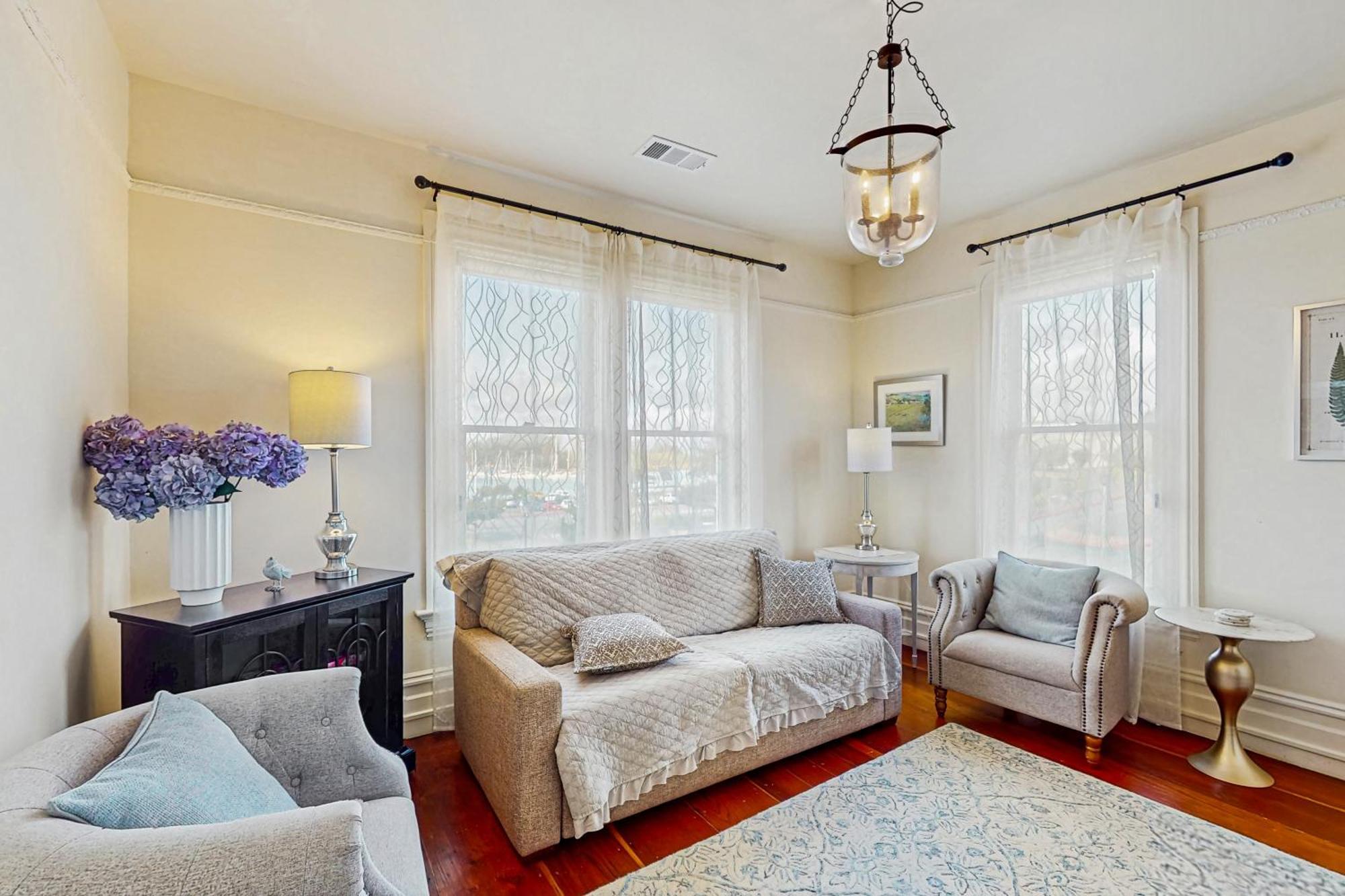 Lilac Victorian Downstairs ยูเรกา ห้อง รูปภาพ